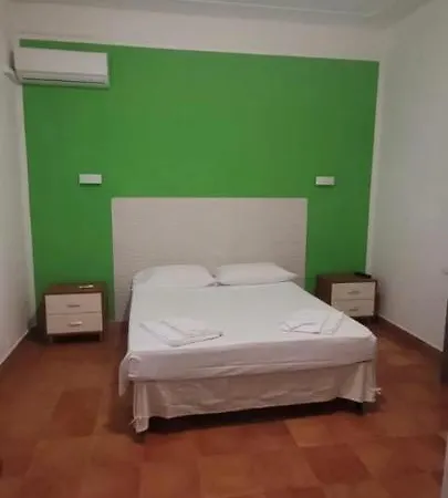 La Mimosa Bed & Breakfast 3*