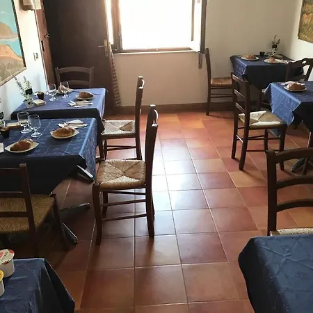 La Mimosa فندق مبيت وإفطار